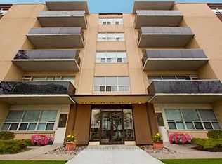 300 Saint Clair Ave W #202, Toronto, ON M4V1S4