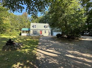 263 Sunset Rd, Springvale, ME 04083