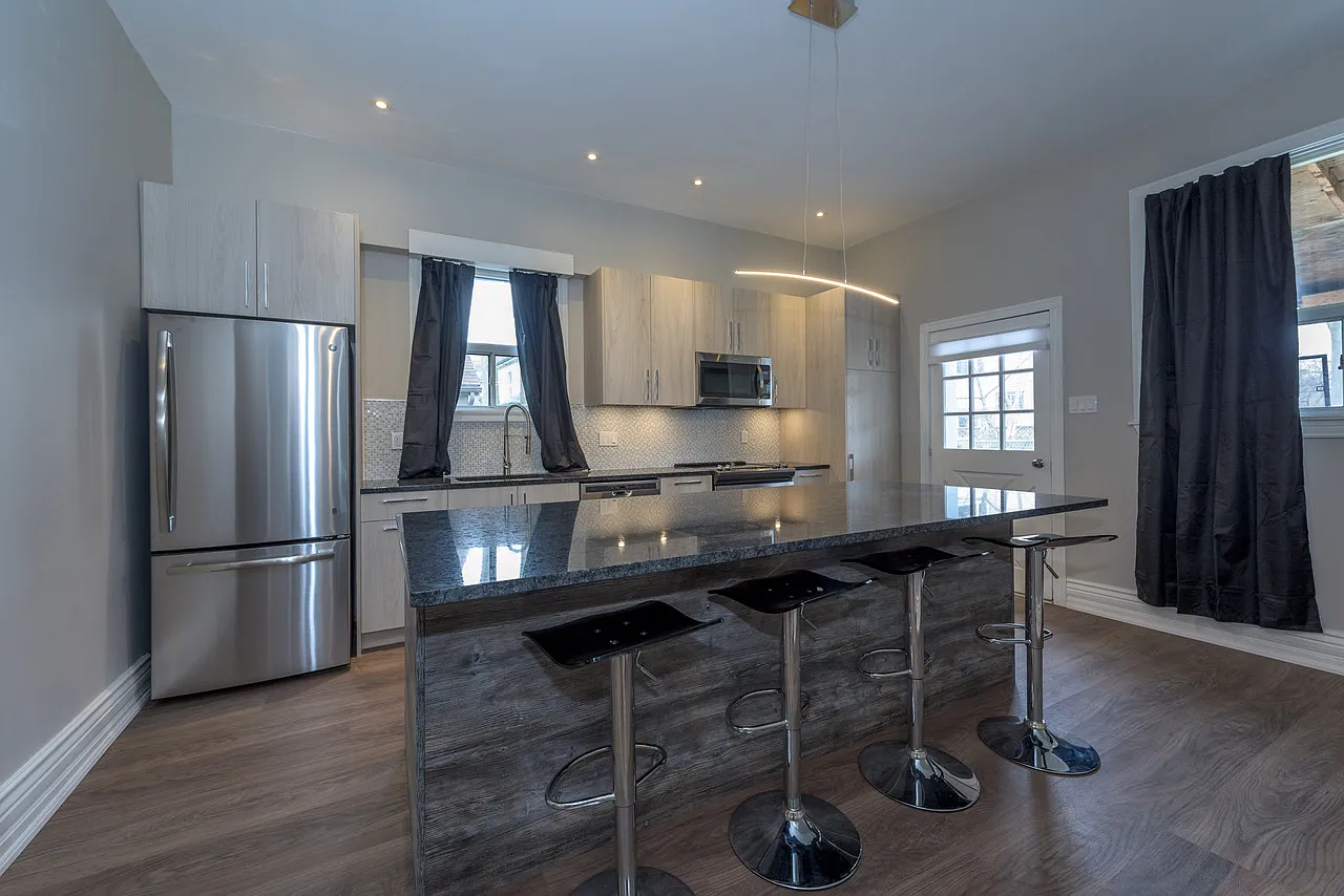 32 Cartwright Street — Photo 2