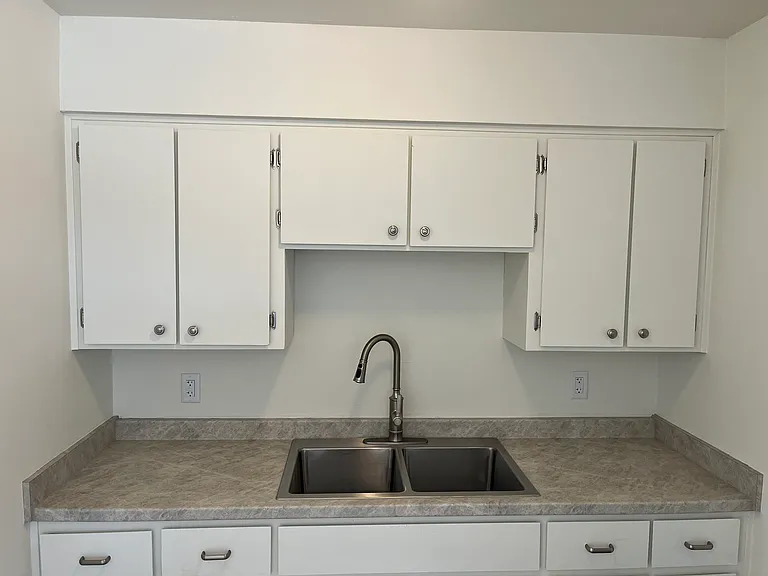 549 W Wickenburg Way #2 — Photo 11