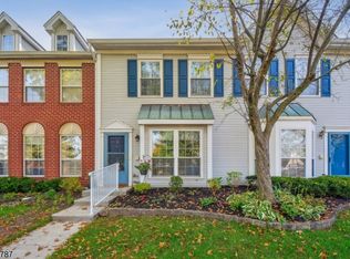 38 Balboa Ln, Franklin Park, NJ 08823