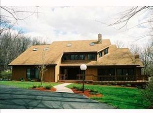 450 Willoughby Run Rd, Rochester, PA 15074