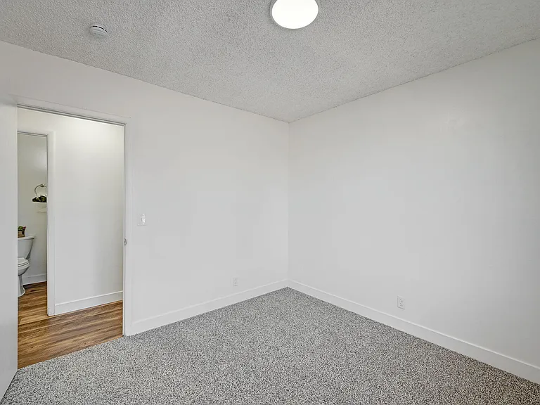 4047 Maple Hill Rd — Photo 21