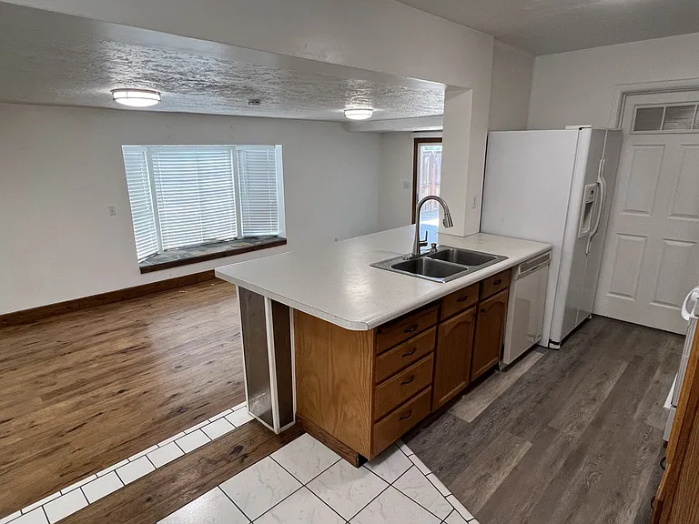 6910 S Village Green Rd — Photo 3