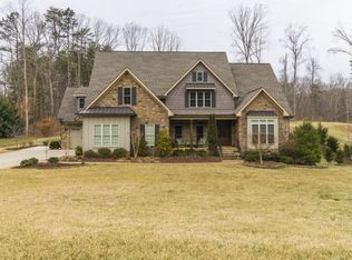 7705 Chesterbrooke Dr, Greensboro, NC 27455