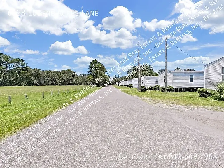 6328 Eugene Acres Ln — Photo 2