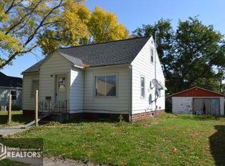 208 S 2nd St, Klemme, IA 50449