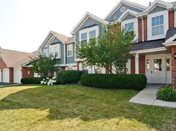 211 Ashbury Ln E APT 7, Roselle, IL 60172