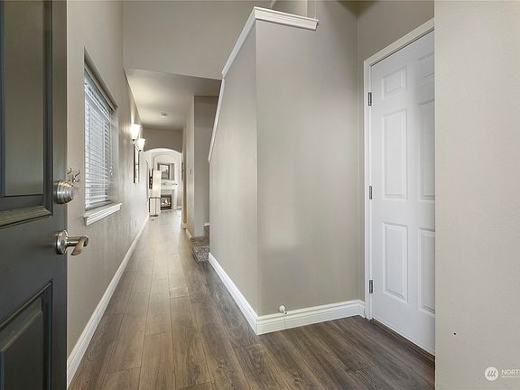 4th image of 18312 111th Avenue Ct E
