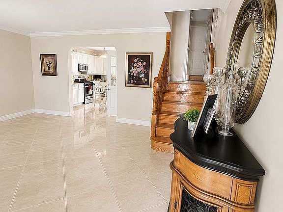 3rd image of 510 S Prospect Ave