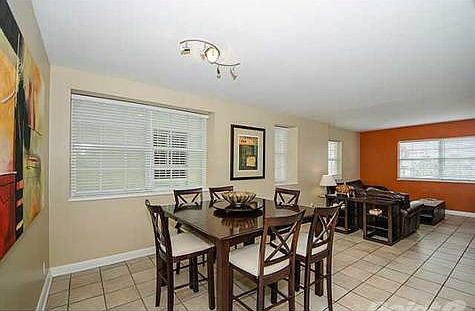 4th image of 834 Ocean Dr #310