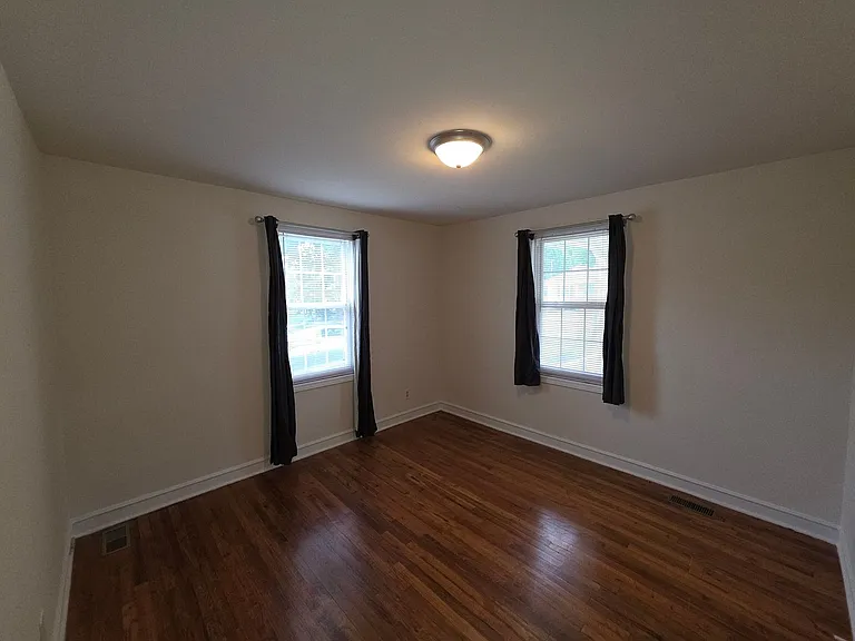 356 Melbourne Ct — Photo 18