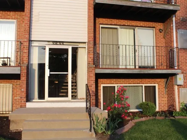 5655 Coach Dr E #103, Dayton, OH 45440