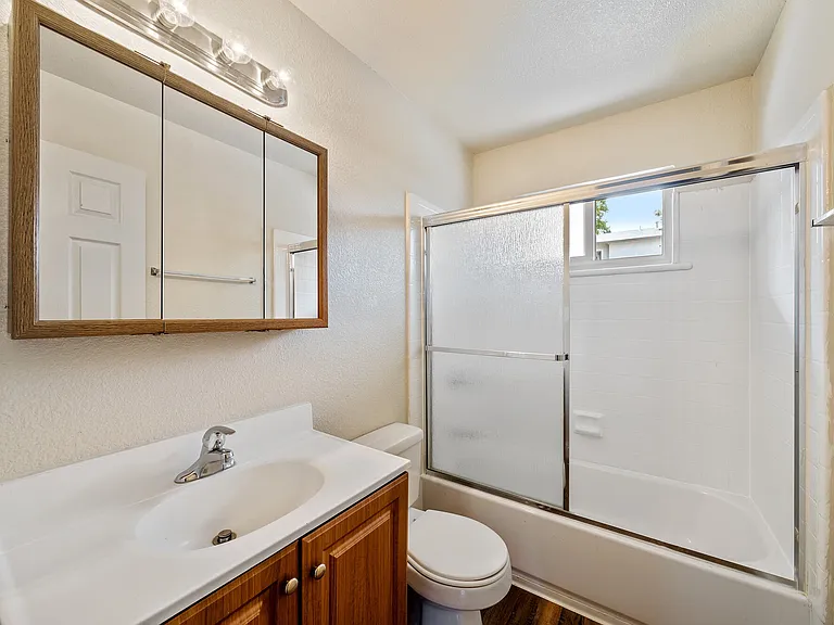 Mountain View Apartments — Photo 35