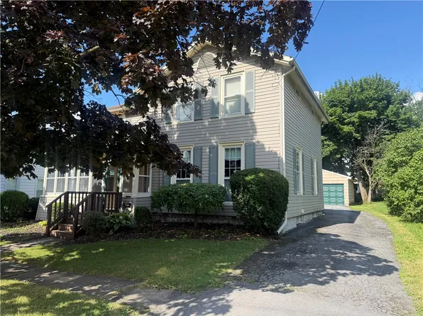 45 Mynderse St, Seneca Falls, NY 13148