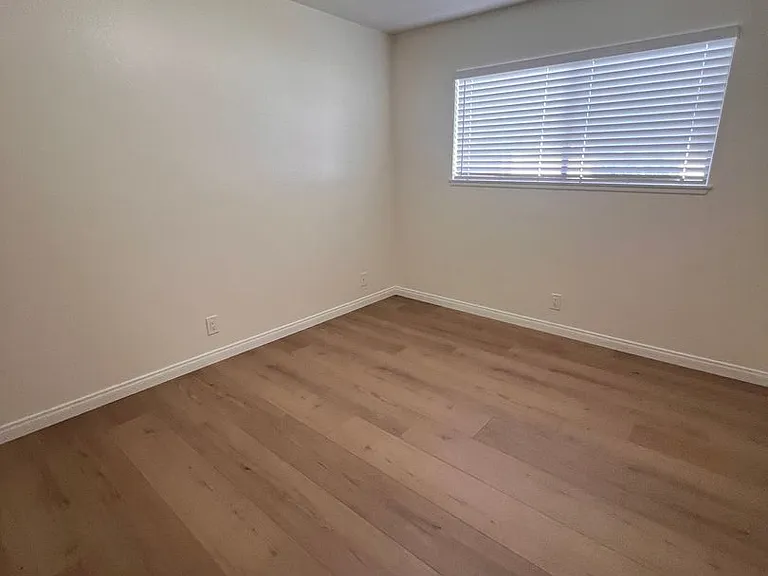 1142 Ashbury Ct — Photo 27