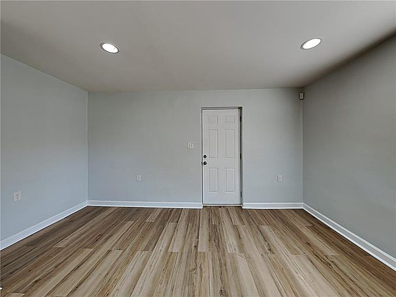 4th image of 1808 Flat Shoals Rd SE