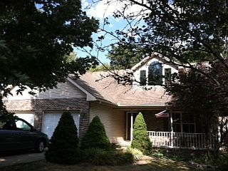 Open floor plan with huge master, and walkin closet!