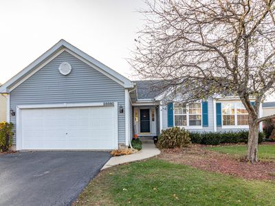 28880 W Pilgrims Pass, McHenry, IL, 60051