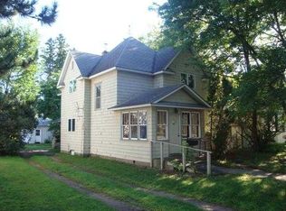 214 Elm St, Spooner, WI 54801