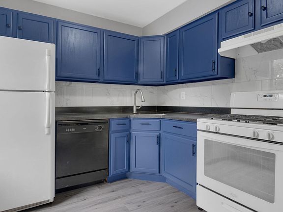 2nd image of 9653 Whiteacre Rd Unit B2