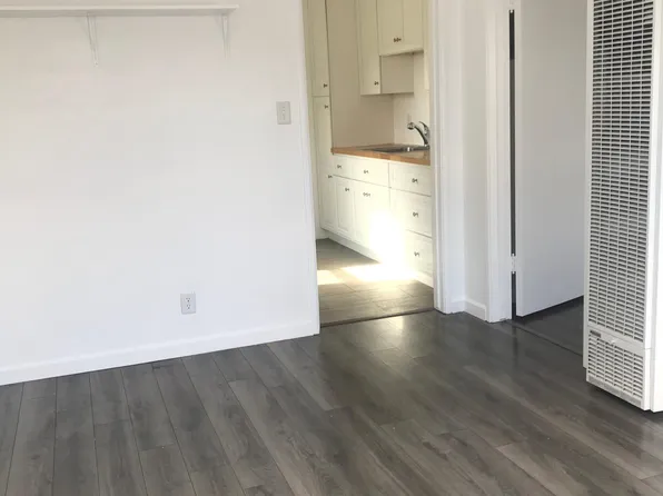 144 S D St #A, Oxnard, CA 93030