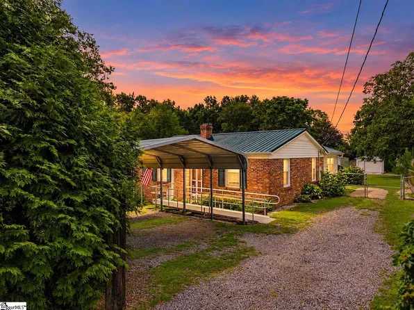 14 Hudson St, Taylors, SC 29687