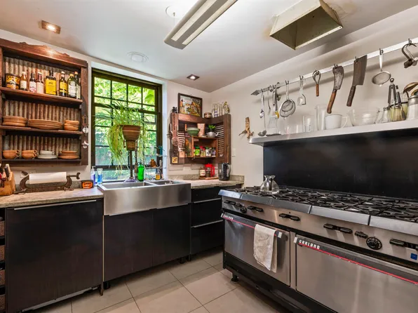 149 Pacific Avenue image 22 of 50