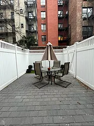 Rented by MOTION New York