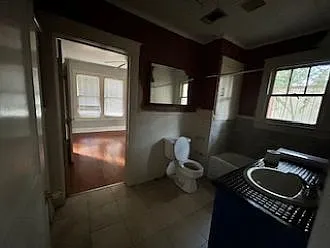 208 Tours St — Photo 26