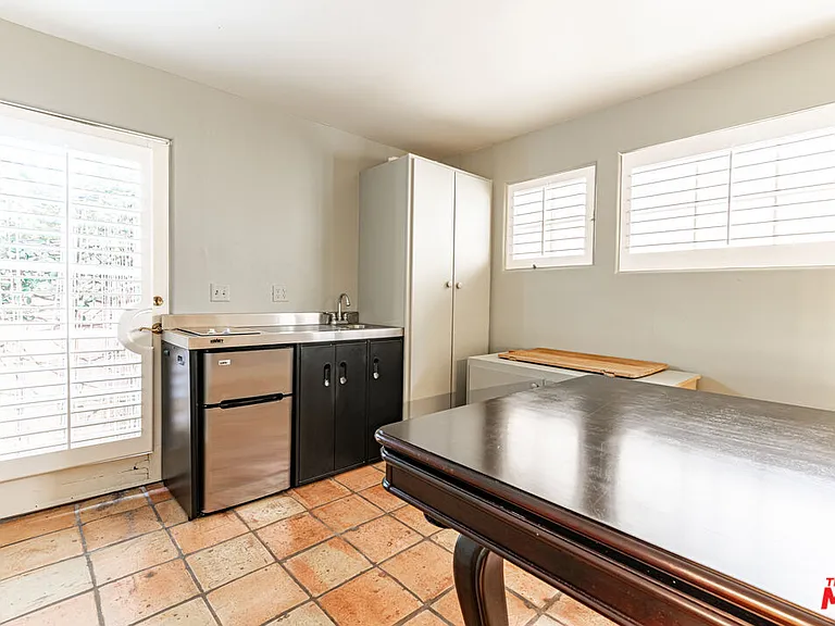 216 S Carmelina Ave #GUESTHOUSE — Photo 12