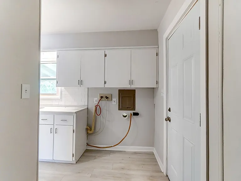 4423 Faraday Ct — Photo 23