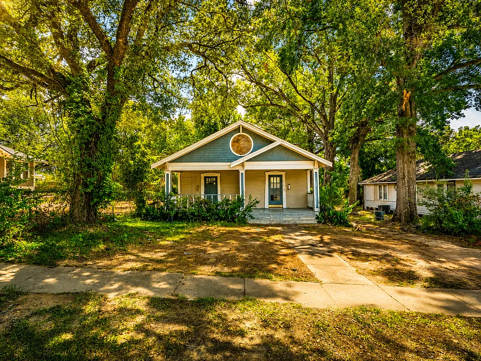 409 Rutherford St