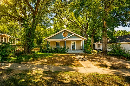 409 Rutherford St Photo 1