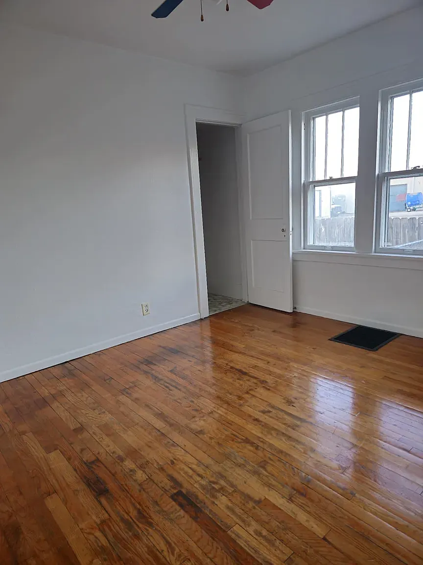 4 bed, 2056 sqft, $1,750 — Photo 3