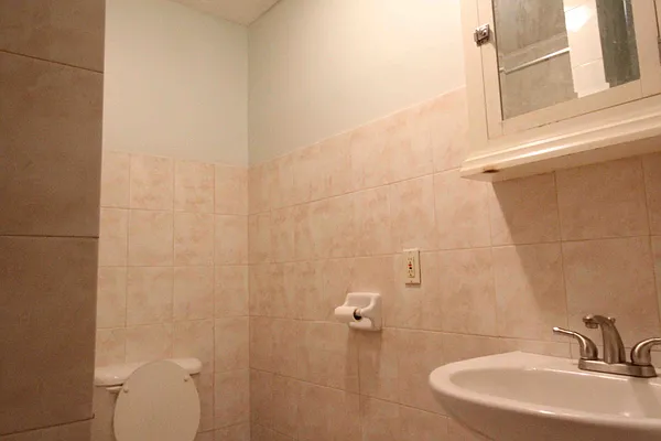 Rented by Nooklyn NYC LLC | media 17