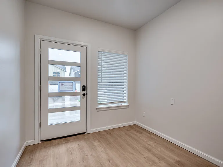 19511 Horseshoe Ave — Photo 4