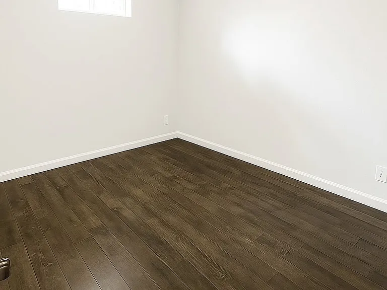 Bedroom (Adjacent room almost identical)