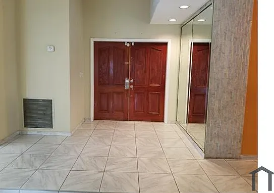 4 bed, 2700 sqft, $4,150 — Photo 3