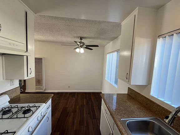 3rd image of 2700 Aviation Blvd #406