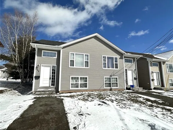 35 Barnaby St #33, Moncton, NB E1A 4G6