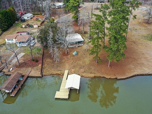 5th image of 111 Crooked Creek Ln
