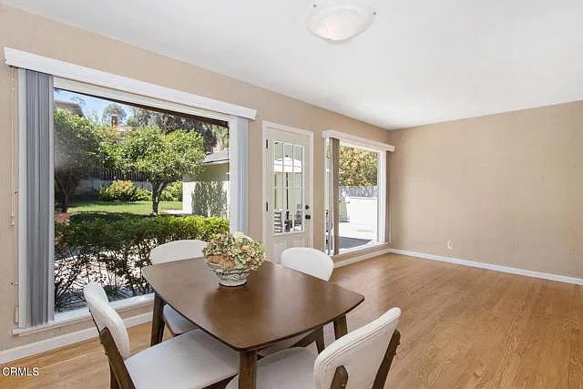 3 bed, 990 sqft, $4,000 — Photo 4