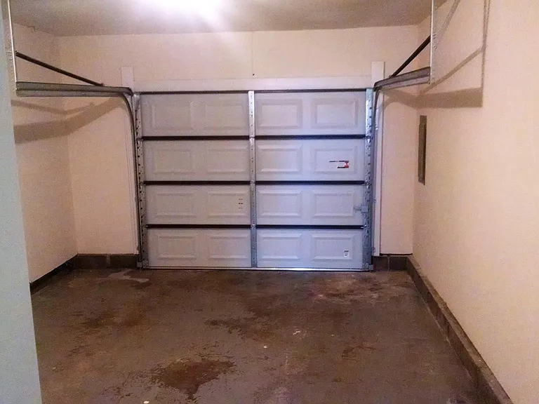 Garage 1