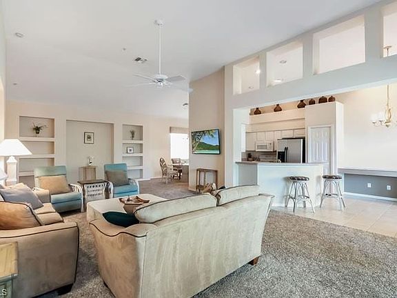 2nd image of 2125 Aberdeen Ln #4-202