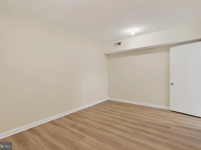 740 Kentland Dr — Photo 17