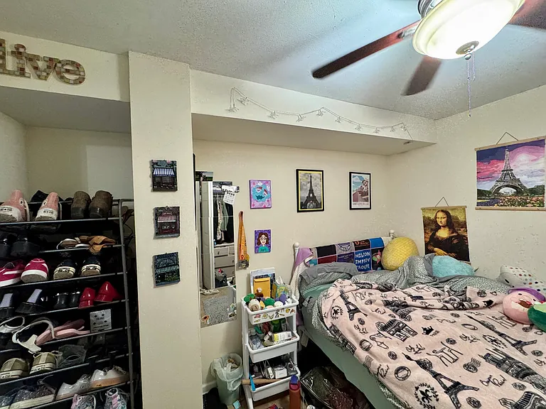 933 W Fletcher St #G — Photo 11
