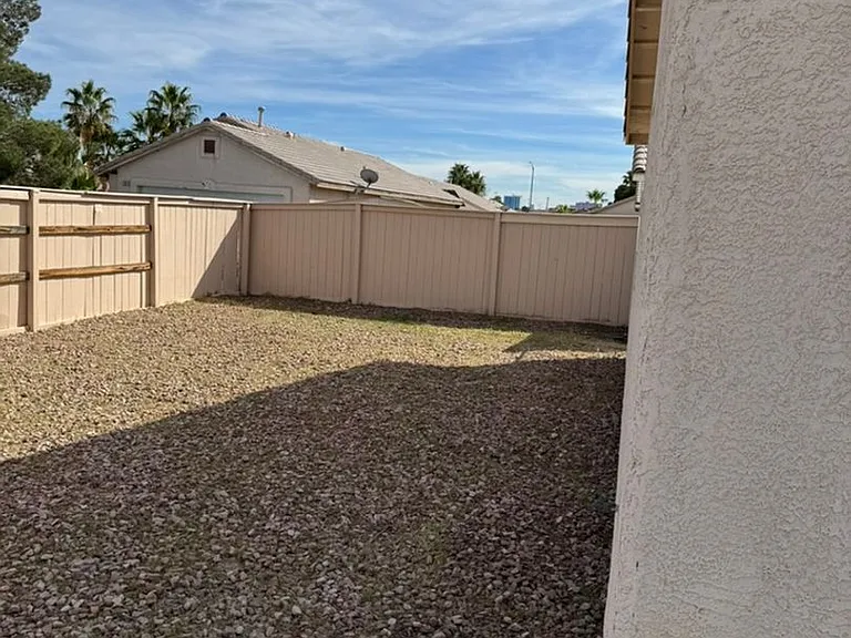 2228 Cambridge Elms St — Photo 17