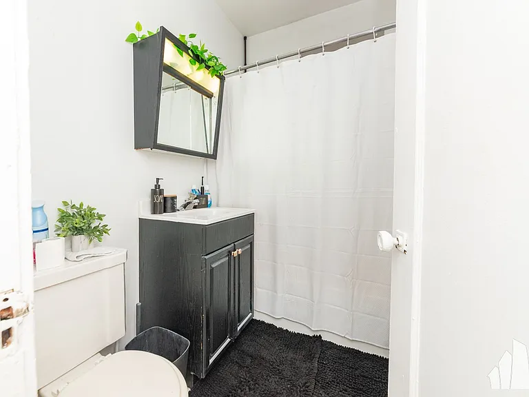 3023 N Halsted St #1A — Photo 13