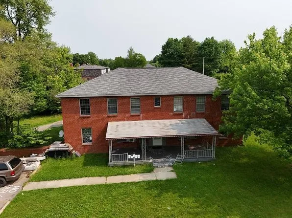 6040 Laurel Hall Dr, Indianapolis, IN 46226